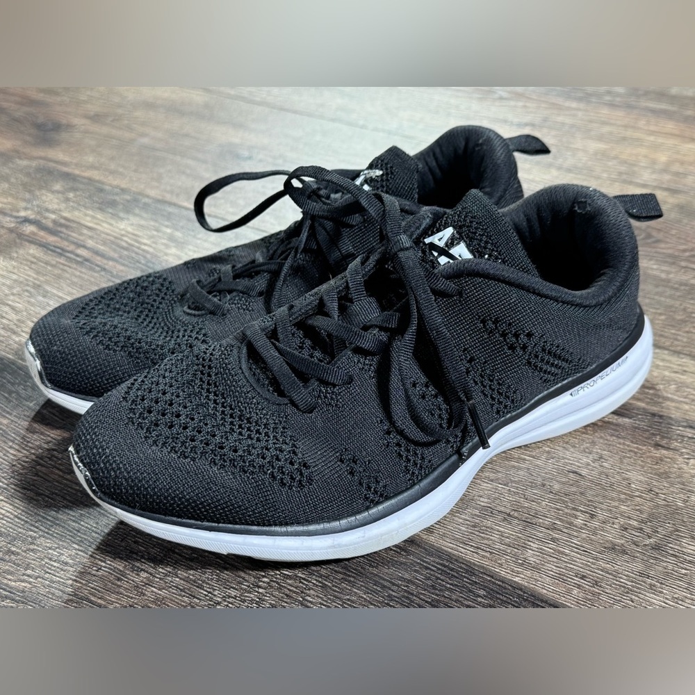 APL Techloom Pro Tennis Shoes